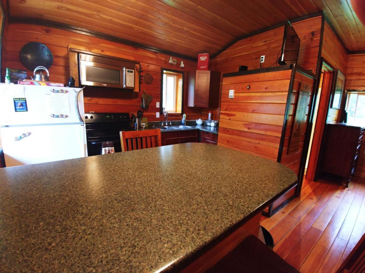 Hotel Bone Creek Wilderness Retreat à Blue River Extérieur photo